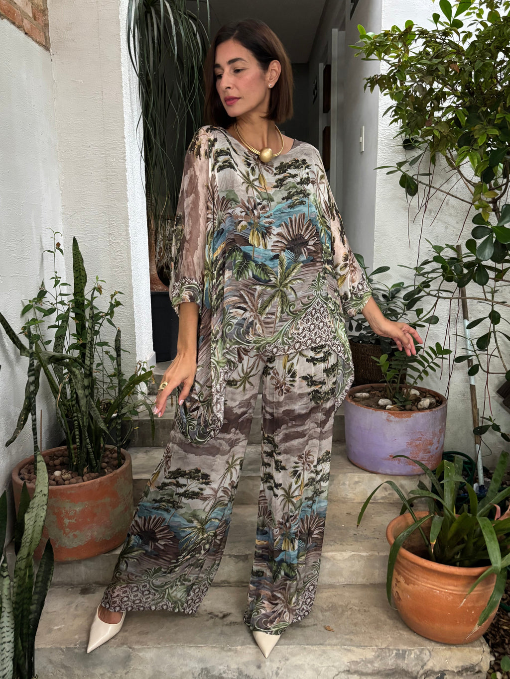 CONJUNTO VERNICE MARRONE