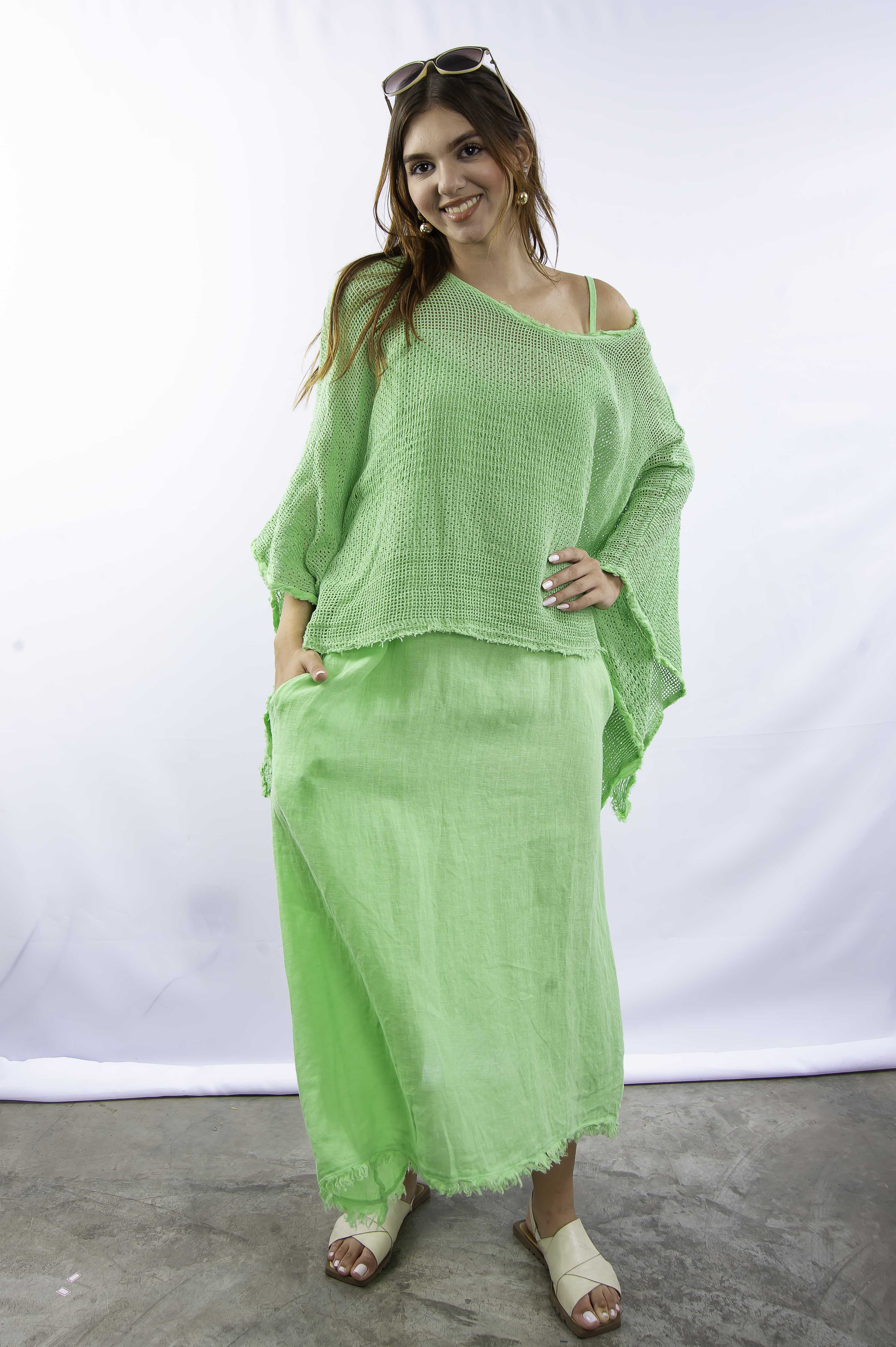 Vestido longo verde de linho italiano, look elegante e sofisticado.